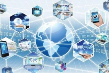 Prime Minister Pham Minh Chinh asks for accelerated implementation of Project 06 on developing resident data, electronic identification and authentication applications. (Photo: VGP)