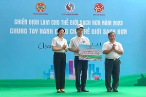 The Vietnam Farmers' Union Central Committee supports the model of “Farmers' Union, collecting pesticide packaging after use, building a community without plastic waste”, in Bac Ninh Province.