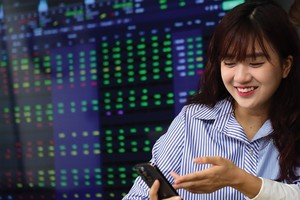 VN-Index up 1.21%, buoyed by export-related stocks 
