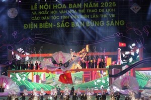 The art performance at the opening ceremony for the 2025 Bauhinia Flower Festival and the eighth Dien Bien Cultural, Sports and Tourism Festival