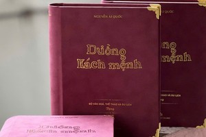 President Ho Chi Minh's “Revolutionary Path” is printed according to the original edition.