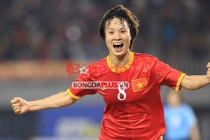 Striker Minh Nguyet celebrates her opening goal