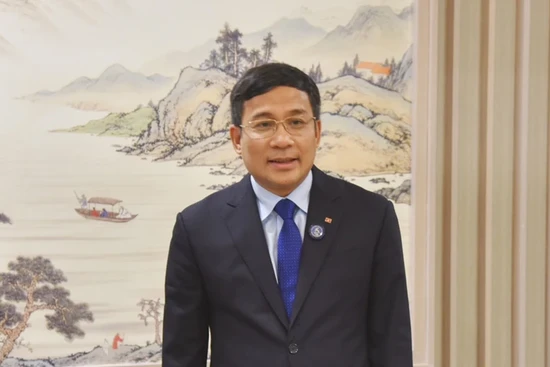 Deputy Foreign Minister Nguyen Minh Vu.