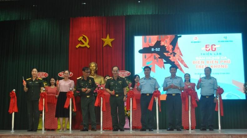 Exhibitions mark the 50th anniversary of 'Hanoi-Dien Bien Phu in the ...