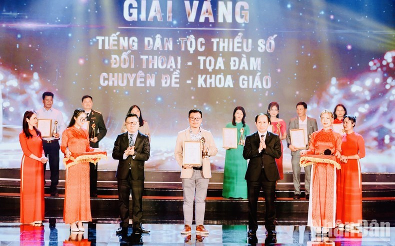 Winners of 41st National Television Festival honoured ảnh 3