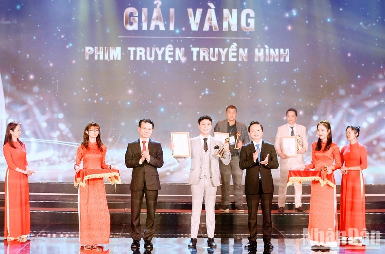 Winners of 41st National Television Festival honoured ảnh 2