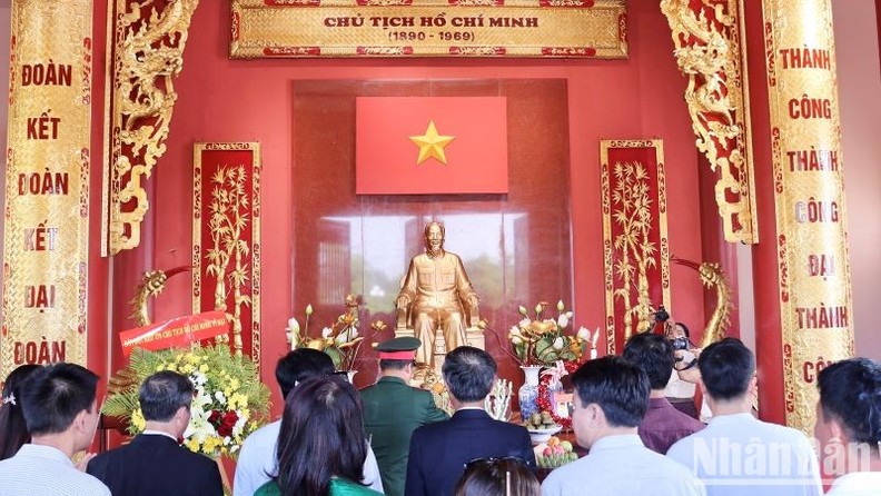 Various activities held abroad to celebrate President Ho Chi Minh's birth anniversary ảnh 1