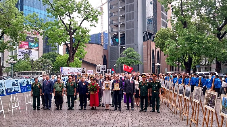 Victory of Great Patriotic War marked in Hanoi  - Ảnh 1.