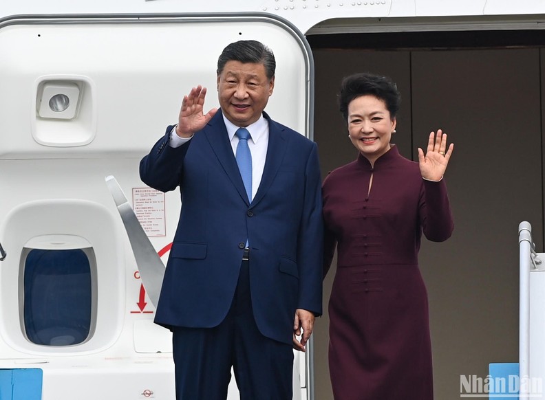 [In Pictures] Chinese Party leader and President Xi Jinping arrives in ...