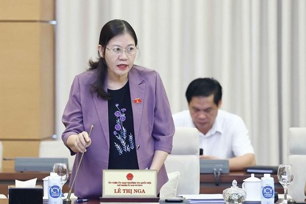 Head of the NA Judicial Committee Le Thi Nga speaks at the meeting (Photo: VNA)