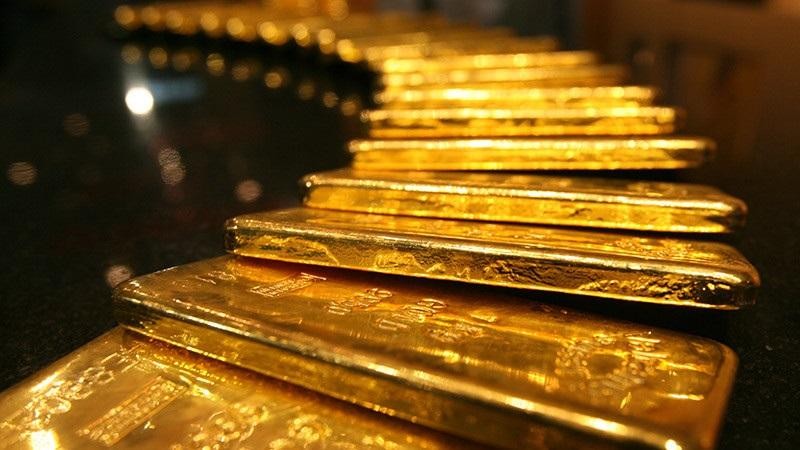 Mongolia's central bank said Tuesday that it had purchased 15 tons of gold from entities and individuals so far this year, registering a 1 percent increase on an annual basis.