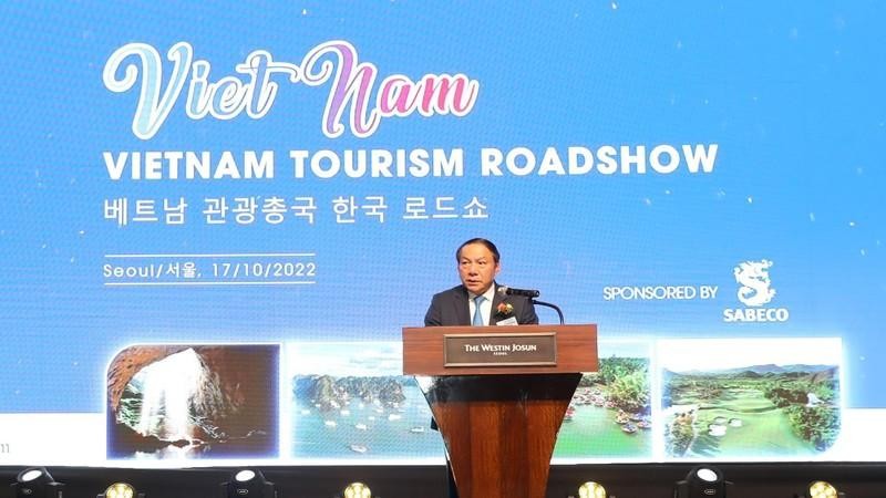 Minister of Culture, Sports and Tourism Nguyen Van Hung speaks at the event. (Photo: Ministry of Culture, Sports and Tourism)