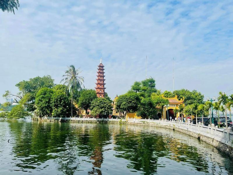 The 2022 Miss Tourism World will have the chance to promote Vietnam's tourism.