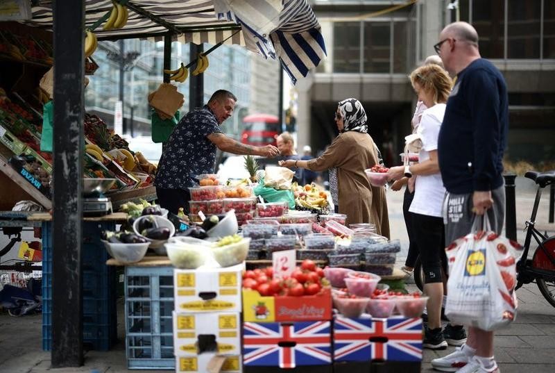 A market in central London, England. (Photo: Reuters)