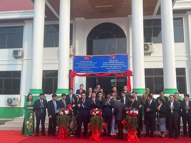 The handover ceremony in Luang Namtha province on December 23 (Photo: VNA)