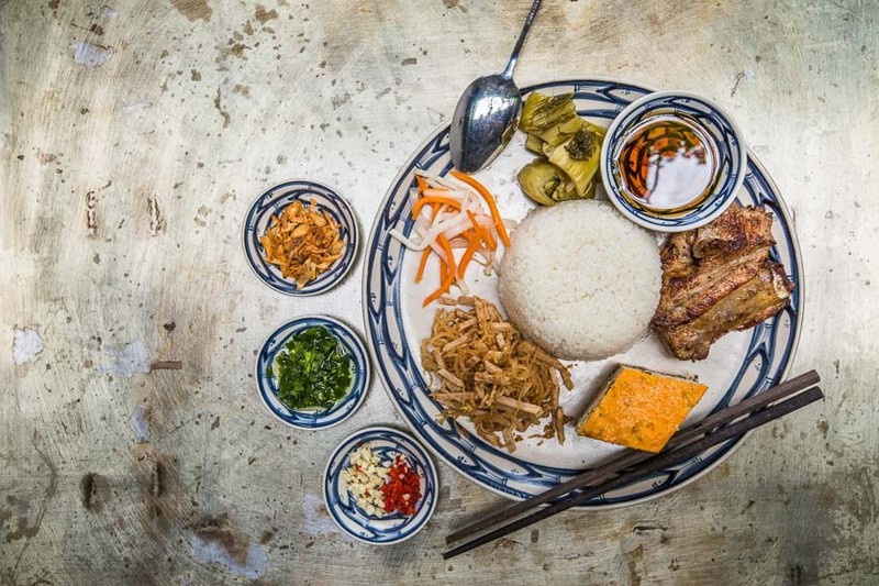 Broken Rice with typical taste and colours. (Photo: Vietnamtourism)