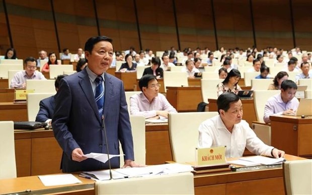 Deputy PM Tran Hong Ha speaks at the Q&A session on June 6. (Photo: VNA)