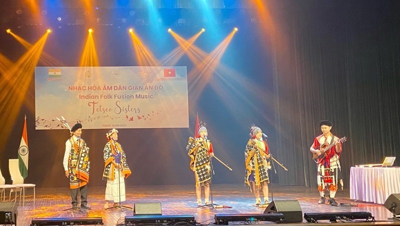Tetseo Sisters Band perform India's traditional songs.