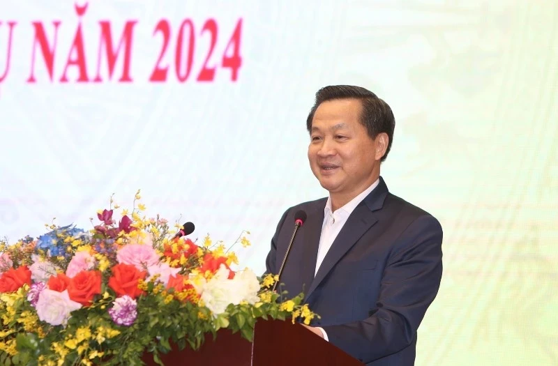 Deputy Prime Minister Le Minh Khai speaks at the conference. (Photo: VGP)