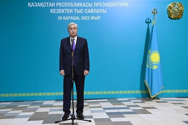 President of Kazakhstan Kassym-Jomart Tokaev speaks at a polling station in Astana capital on November 20. (Photo: AFP/VNA)