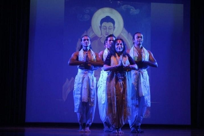 The group will also visit Binh Dinh province and Ho Chi Minh City from December 4 to 9, to present their special performances. (Photo: Embassy of India in Vietnam).