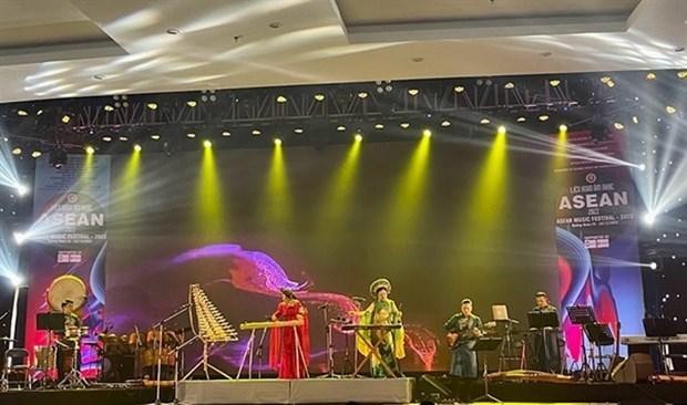 A performance in the ASEAN Music Festival - 2022 that was opened on December 19. (Photo: baovanhoa.vn)