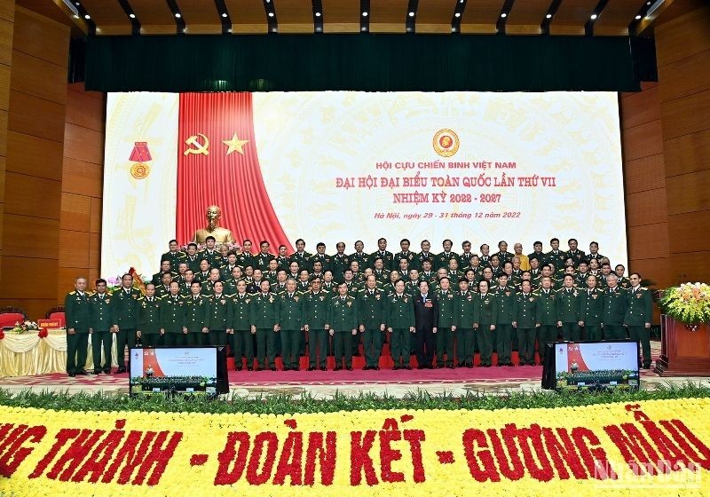 The Executive Committee of the 7th Vietnam War Veterans' Association makes debut. (Photo: NDO)