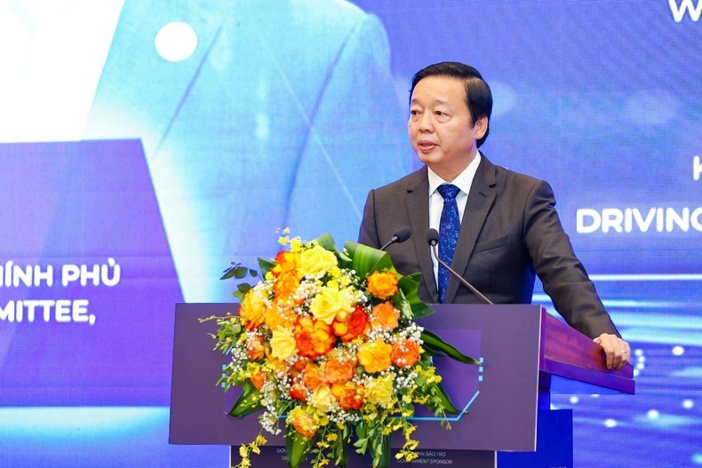 Deputy Prime Minister Tran Hong Ha speaks at the event 