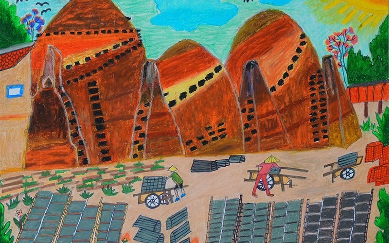 The work named "Kingdom of Ceramic Tiles" by Dinh Thanh Truc (12 years old), Nguyen Khuyen Middle School, Vinh Long won the second prize.