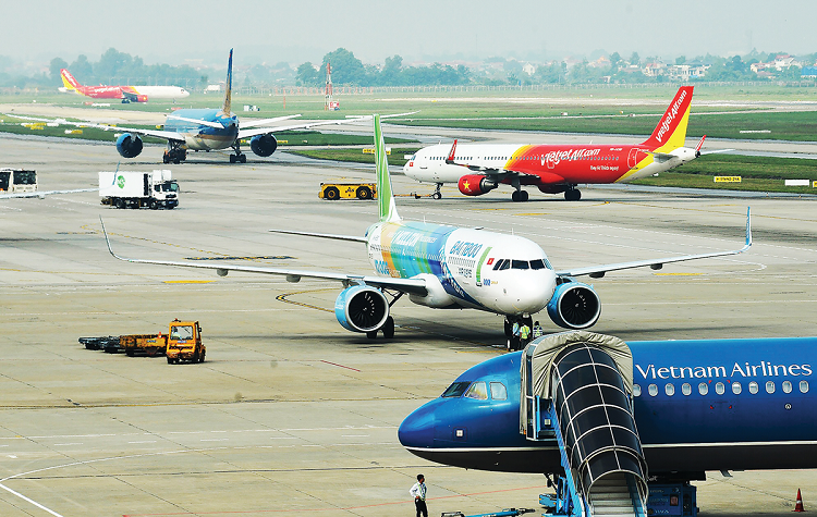 The number of passengers via Vietnamese airports increased by nearly 38% in the first five months of this year. 