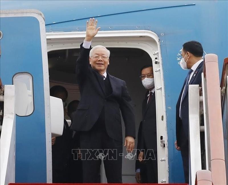 Party General Secretary Nguyen Phu Trong arrives at Beijing Capital International Airport. (Photo: VNA)