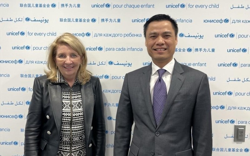 Ambassador Dang Hoang Giang and UNICEF Executive Director Catherine Russell (Photo: VOV)