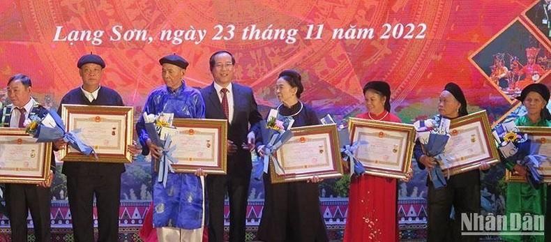 People's Artisan and Meritorious Artisan titles awarded to 15 cultural practitioners in Lang Son 