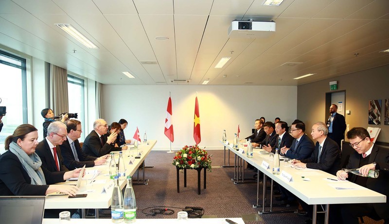 An overview of the talks (Photo: VGP)