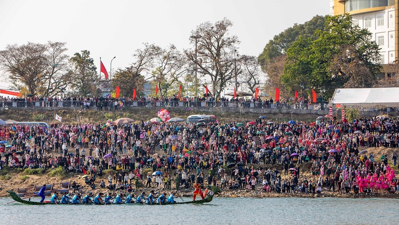This year’s festival drew the participation of 15 teams (Photo: thanhpho.tuyenquang.gov.vn)