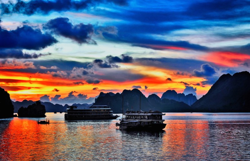 Ha Long Bay in Vietnam (Credit: Denis Rozan/Shutterstock)