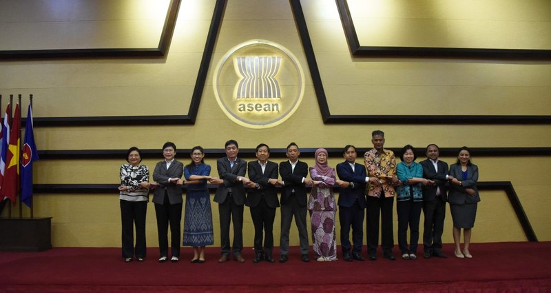 Participants in the 70th meeting of the Initiative for ASEAN Integration Task Force pose for a photo. (Photo: asean.org)