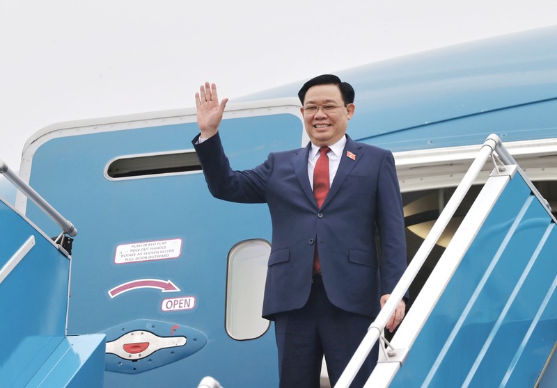 Top legislator leaves for CLV Parliamentary Summit, visits to Laos, Thailand (Photo: quochoi.vn)