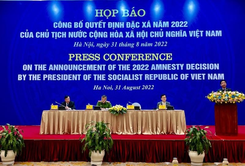 At the press conference to announce President’s decision on amnesty in 2022 (Photo: NDO)