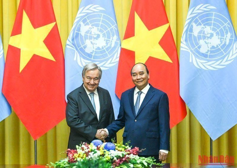 President Nguyen Xuan Phuc and visiting United Nations Secretary-General António Guterres (Photo: NDO)