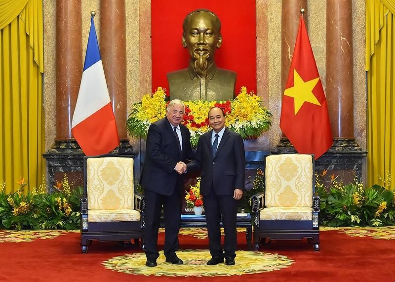 President Nguyen Xuan Phuc (R) and President of the French Senate Gérard Larcher (Photo: THUY NGUYEN/NDO)