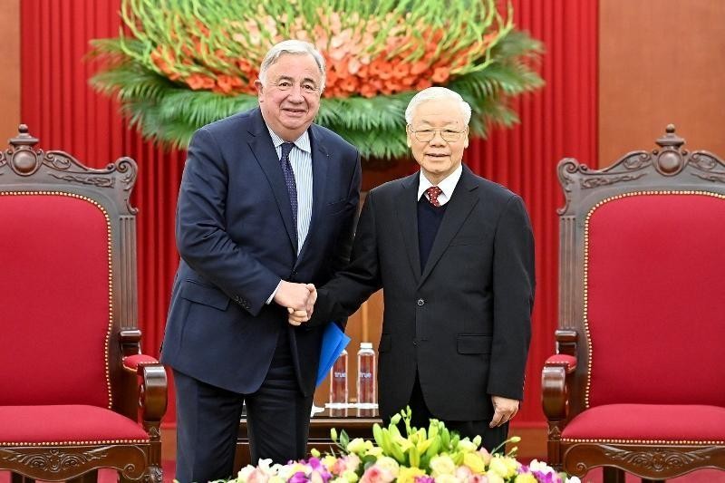 General Secretary of the Communist Party of Vietnam Nguyen Phu Trong (right) and President of the French Senate Gérard Larcher. (Photo: DANG KHOA/ NDO)