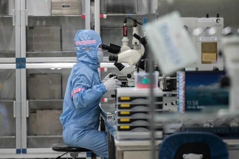 Lasertec's chip production line. (Photo: SCMP/Vietnam+)