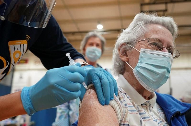 Vaccination against COVID-19 for elderly people in Martinsburg, West Virginia, the US, March 2021. (Photo: Reuters)