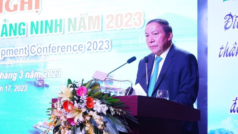 Minister of Culture, Sports, and Tourism Nguyen Van Hung speaking at the conference 