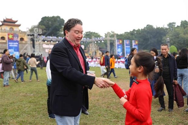 US Ambassador to Vietnam Marc E.Knapper is seen at the festival. (Photo: VNA)