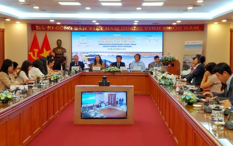 An overview of the round table. (Photo: NDO/Trung Hung) 