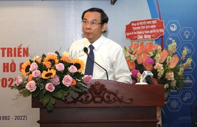 Ho Chi Minh City Party Secretary Nguyen Van Nen speaks at the ceremony to market the 30th anniversary of Hepza.