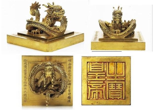 Emperor Minh Mang's 10-kg gold seal (Photo: Millon)