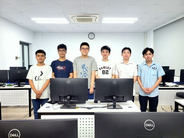 The six Vietnamese students win medals at the Asia-Pacific Informatics Olympiad (APIO) 2023. (Photo: moet.gov.vn)